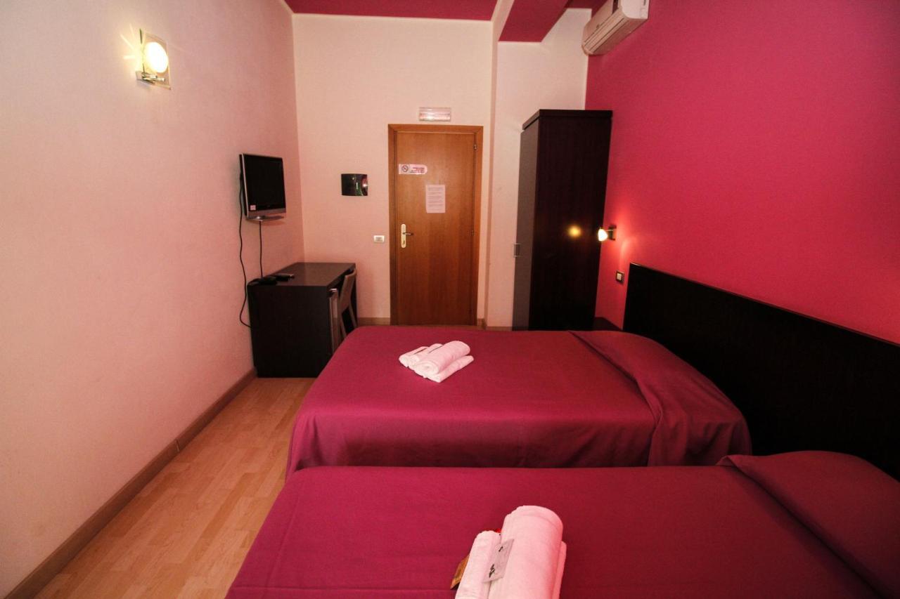 Hotel I Colori SantʼAntìoco Kültér fotó