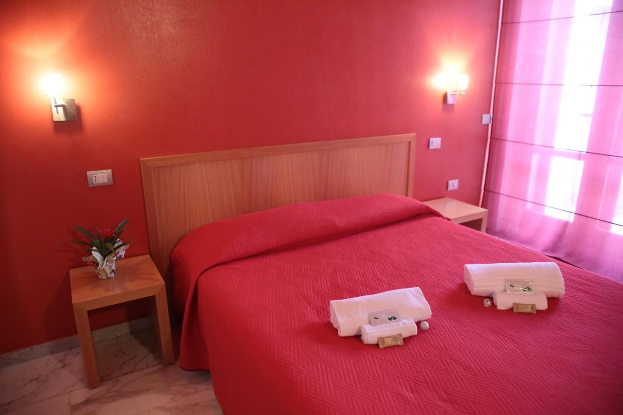 Hotel I Colori SantʼAntìoco Kültér fotó