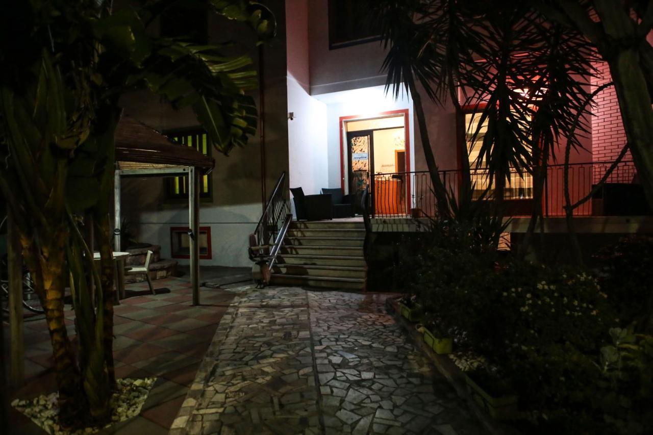 Hotel I Colori SantʼAntìoco Kültér fotó