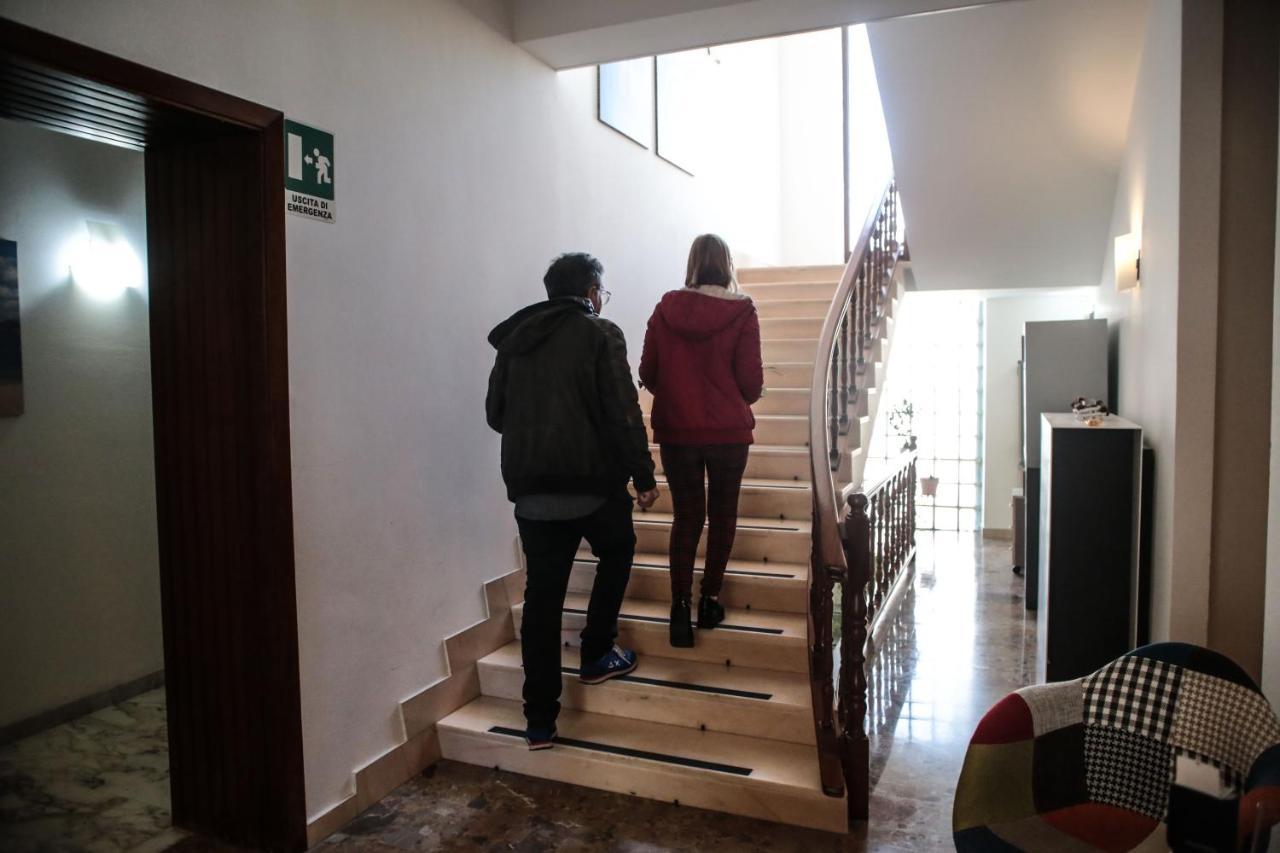 Hotel I Colori SantʼAntìoco Kültér fotó
