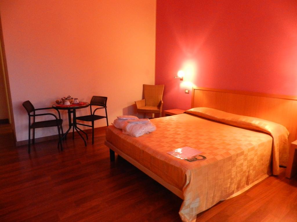 Hotel I Colori SantʼAntìoco Kültér fotó