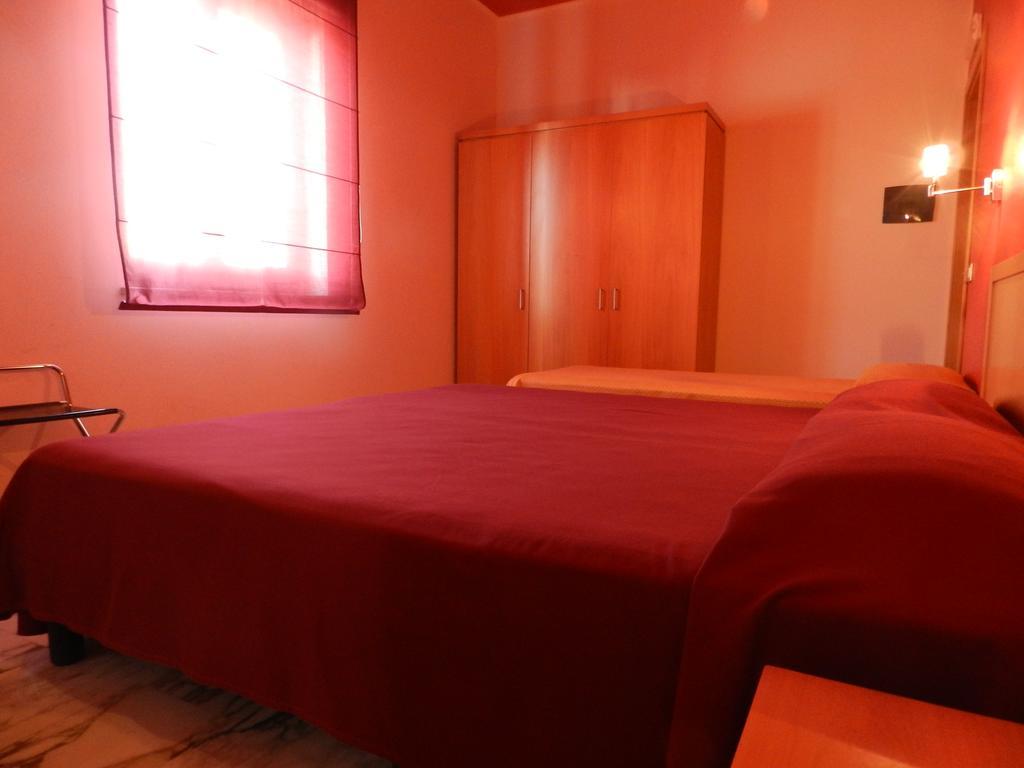 Hotel I Colori SantʼAntìoco Kültér fotó