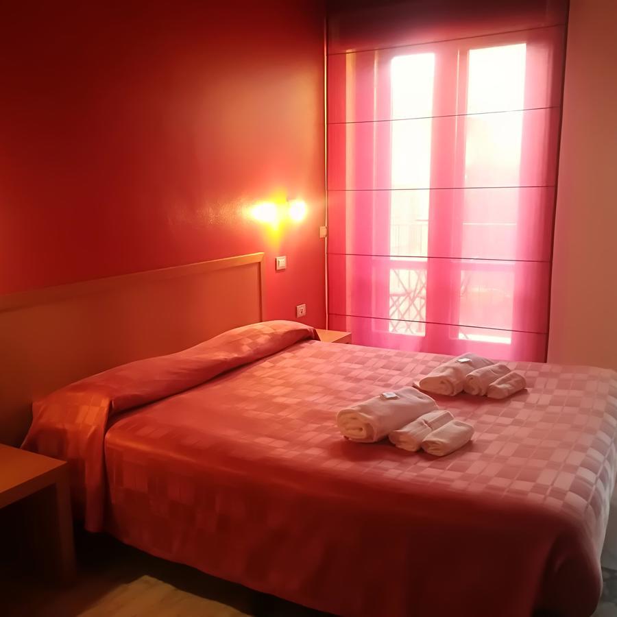 Hotel I Colori SantʼAntìoco Kültér fotó